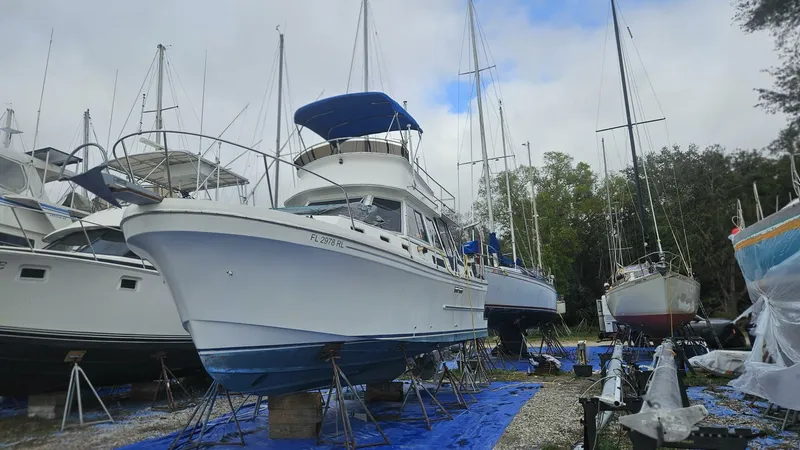 Slide: The Image of Albin 34 Family Cruiser w/ Flybridge 1988 - 5083828