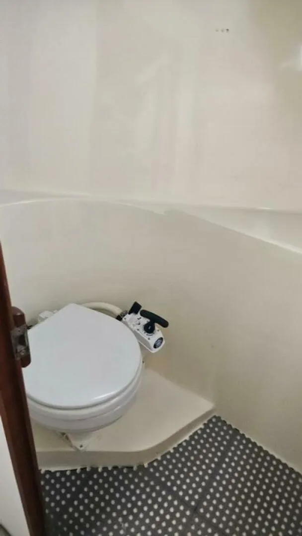 Slide: The Image of Albin 34 Family Cruiser w/ Flybridge 1988 - 4942702