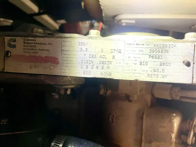 Slide: The Image of Albin 34 Family Cruiser w/ Flybridge 1988 - 4954184