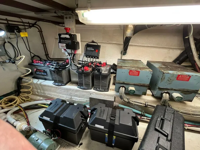 Slide: The Image of Hatteras Cockpit Motoryacht 1987 - 5333246