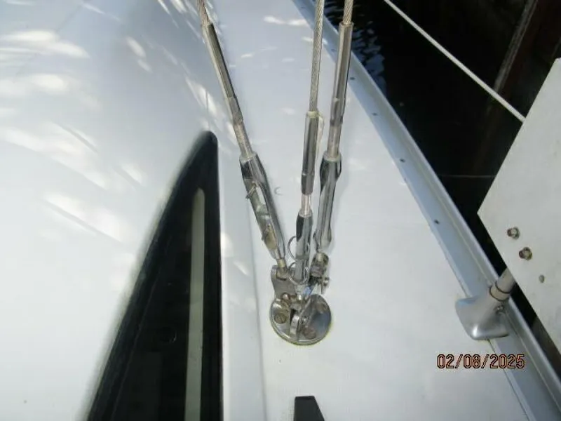 Slide: The Image of 37' Jeanneau standing rigging2 - 5028133