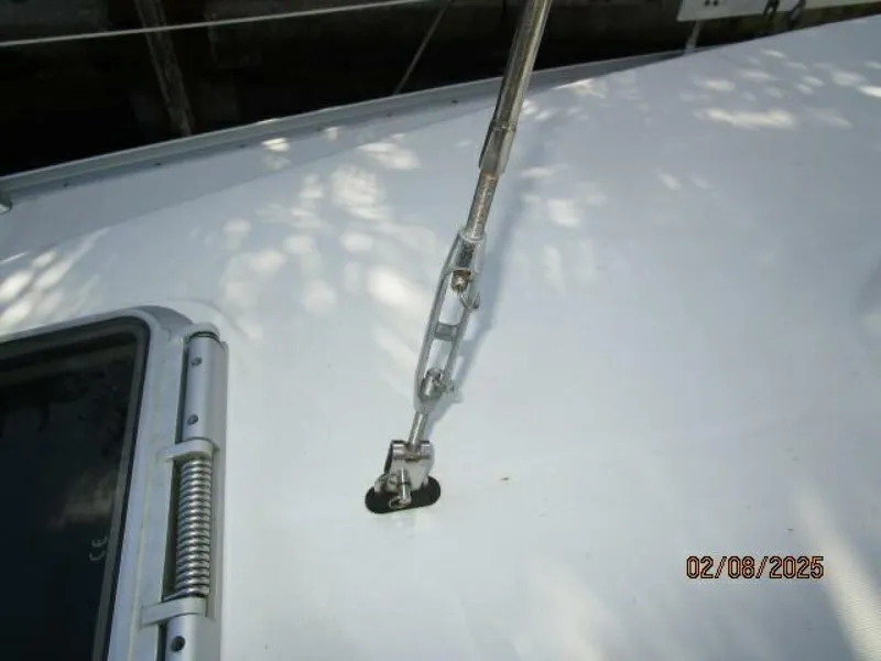 Slide: The Image of 37' Jeanneau standing rigging3 - 5028136