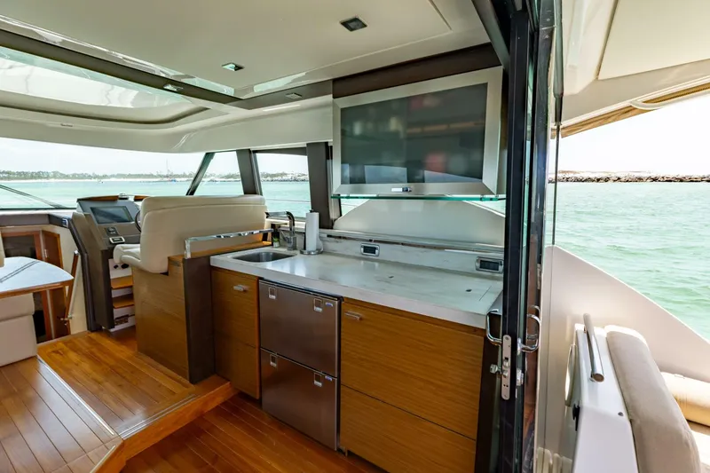 Slide: The Image of 2015 Tiara Yachts 44 Coupe- SILVER LINING- Galley - 5289116