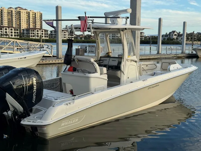 Slide: The Image of Boston Whaler 270 Dauntless 2016 - 4948938