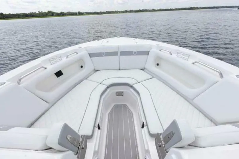 Slide: The Image of Sea Fox 288 Traveler Forward Seating - 4949972