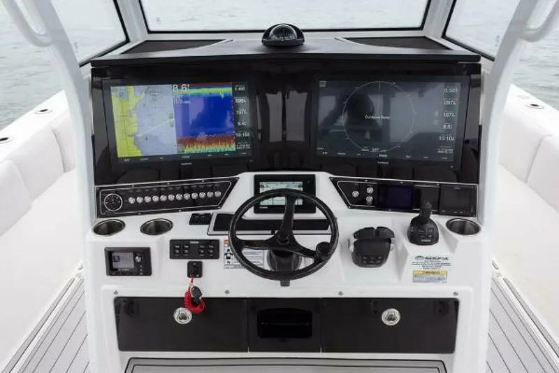 Slide: The Image of Sea Fox 368 Commander Helm - 4950113