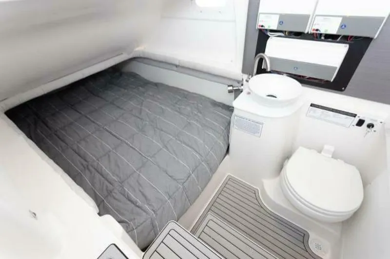 Slide: The Image of Sea Fox 368 Commander Berth - 4950117