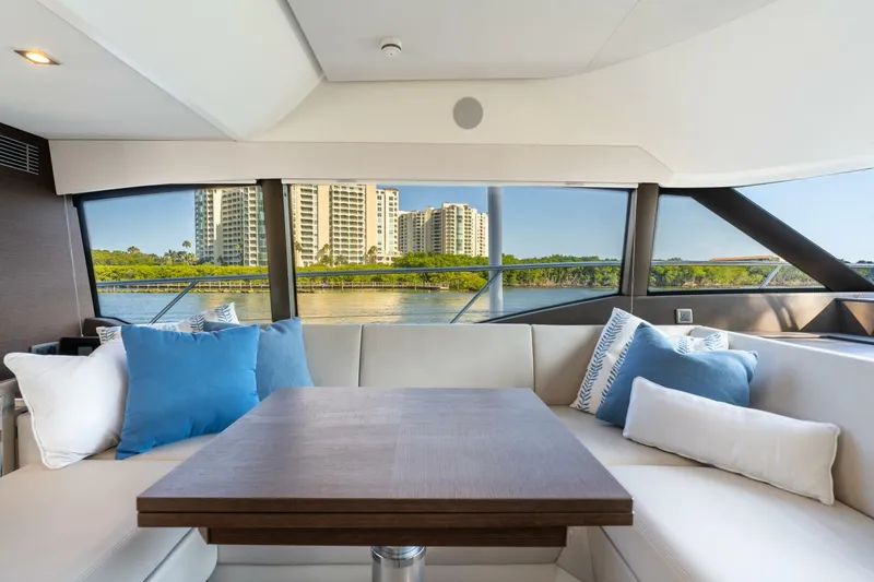 Slide: The Image of Prestige 460 Fly 2023 - 5091940