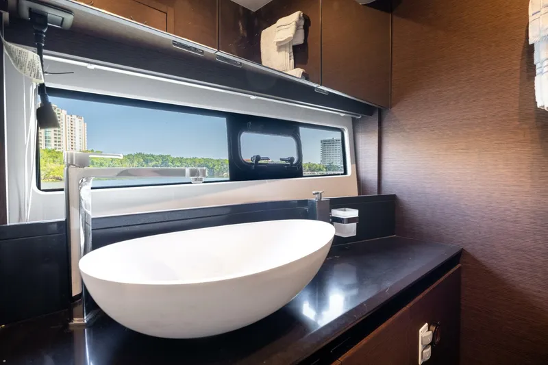 Slide: The Image of Prestige 460 Fly 2023 - 5091948