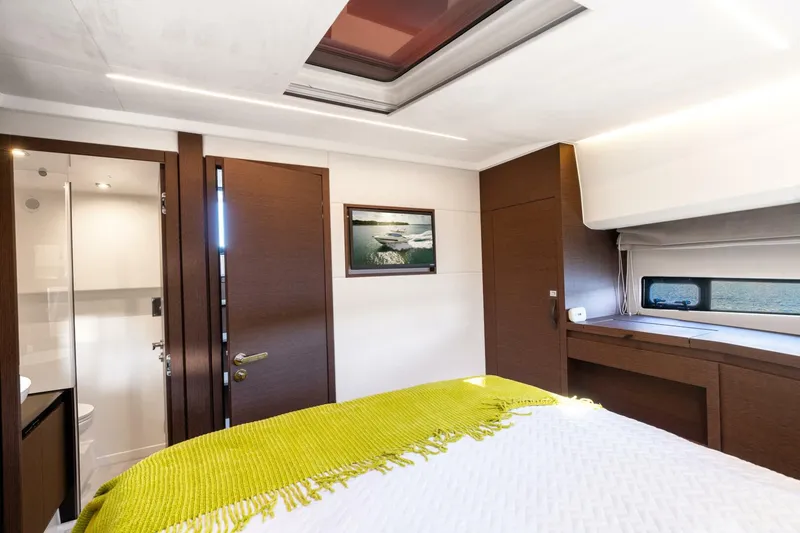 Slide: The Image of Prestige 460 Fly 2023 - 5091957