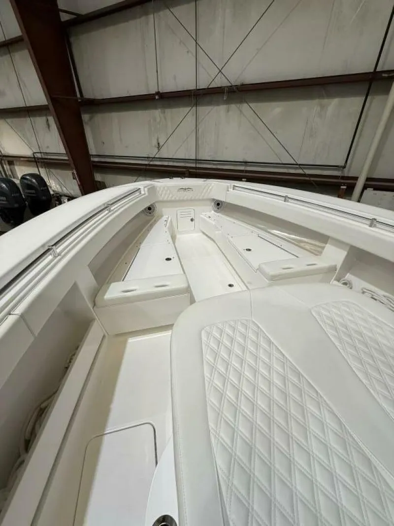 Slide: The Image of 2022 Invincible 39 Open Fisherman Forward Seating - 4950554