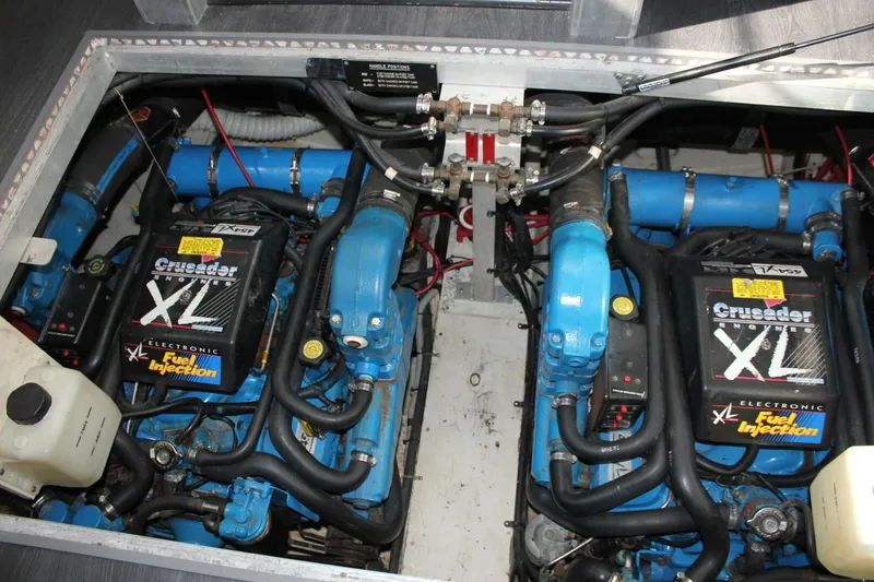 Slide: The Image of Cruisers 3650 AFT CABIN 1996 - 4950437