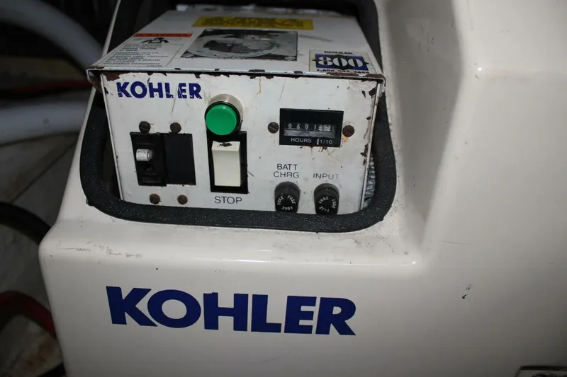 Slide: The Image of Cruisers 3650 AFT CABIN 1996 - 4950439