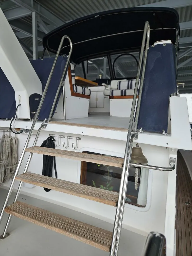 Slide: The Image of Ocean Alexander 43 1983 - 4952707