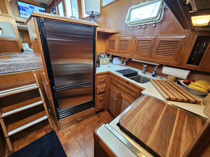 Slide: The Image of Ocean Alexander 43 1983 - 4952718