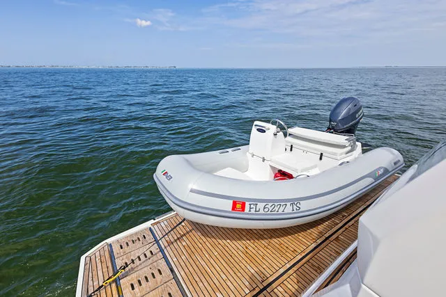 Slide: The Image of Prestige 630 Flybridge 2020 - 83