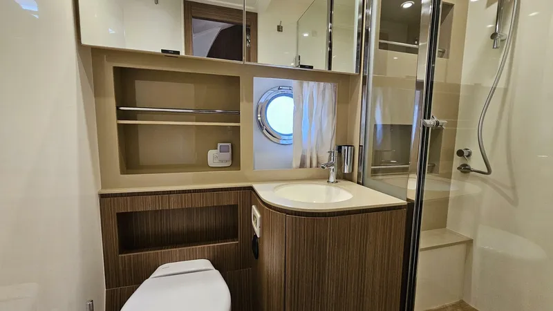 Slide: The Image of Azimut Atlantis 50 2015 - 4952093