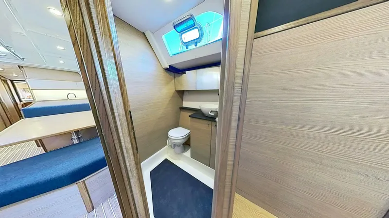 Slide: The Image of Kufner 54 2024 - 5662784