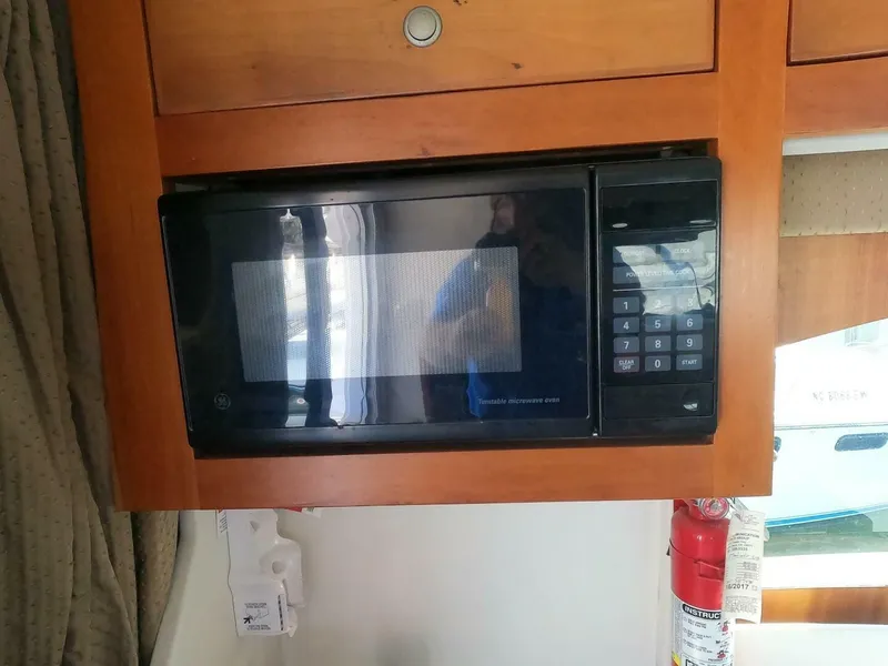 Slide: The Image of Luhrs 34 Convertible 2002 - 5048538