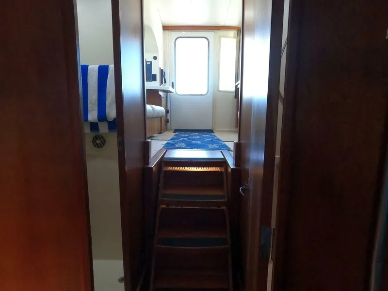 Slide: The Image of Luhrs 34 Convertible 2002 - 5048561