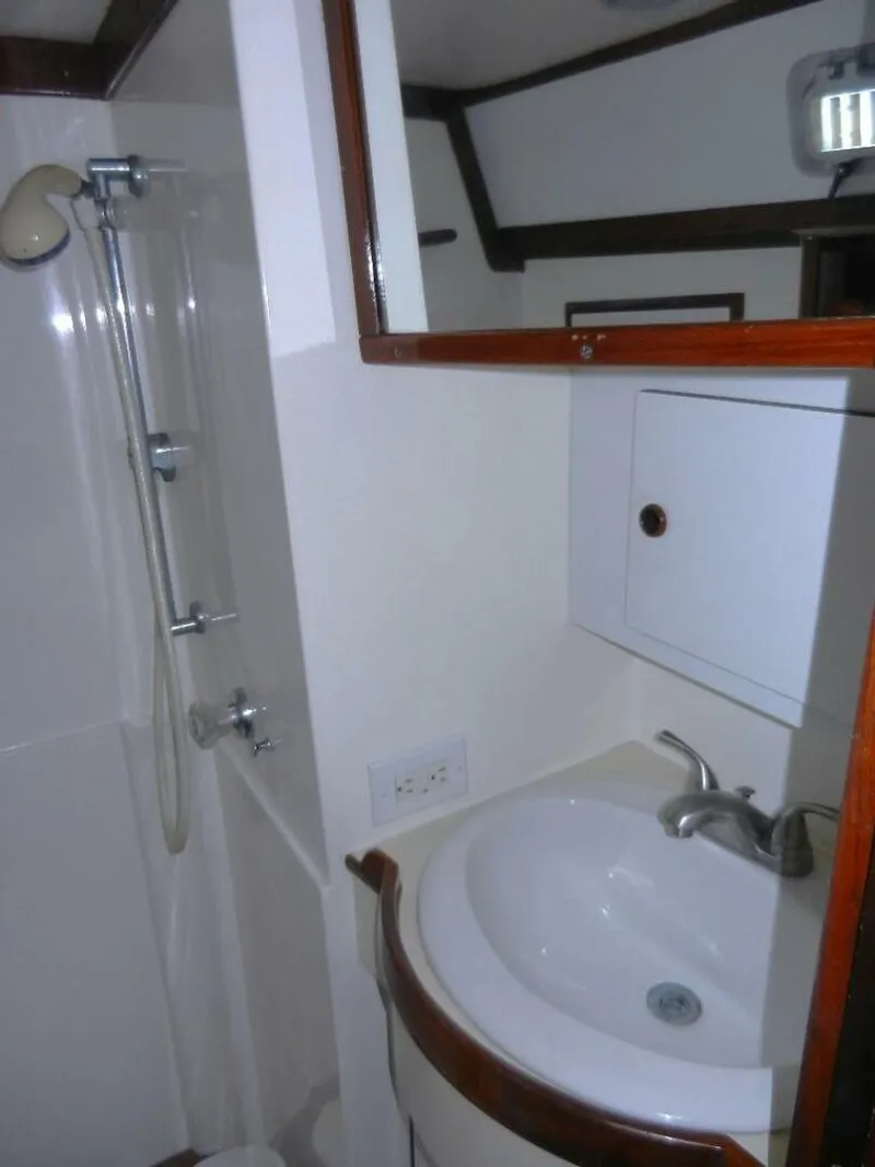 Slide: The Image of Freedom 45 1990 - 4954297