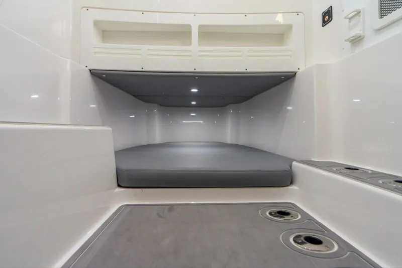 Slide: The Image of Invincible 43 Open Fisherman 2026 - 4954825