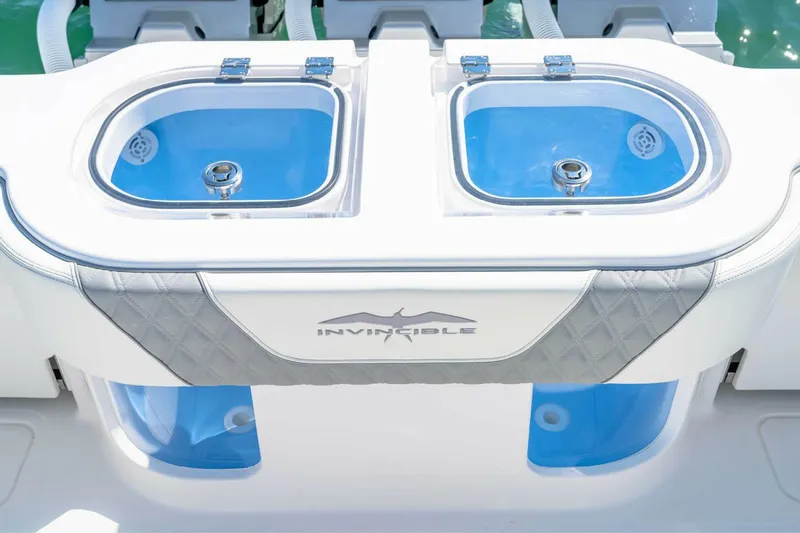 Slide: The Image of Invincible 43 Open Fisherman 2026 - 4954830