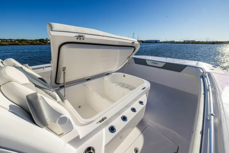 Slide: The Image of Invincible 38 Catamaran 2025 - 4954967