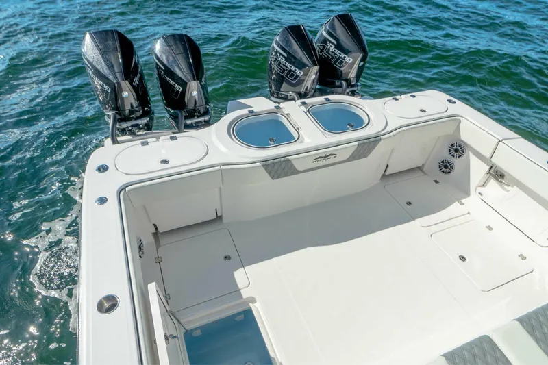 Slide: The Image of Invincible 46 Pilothouse 2025 - 4954986