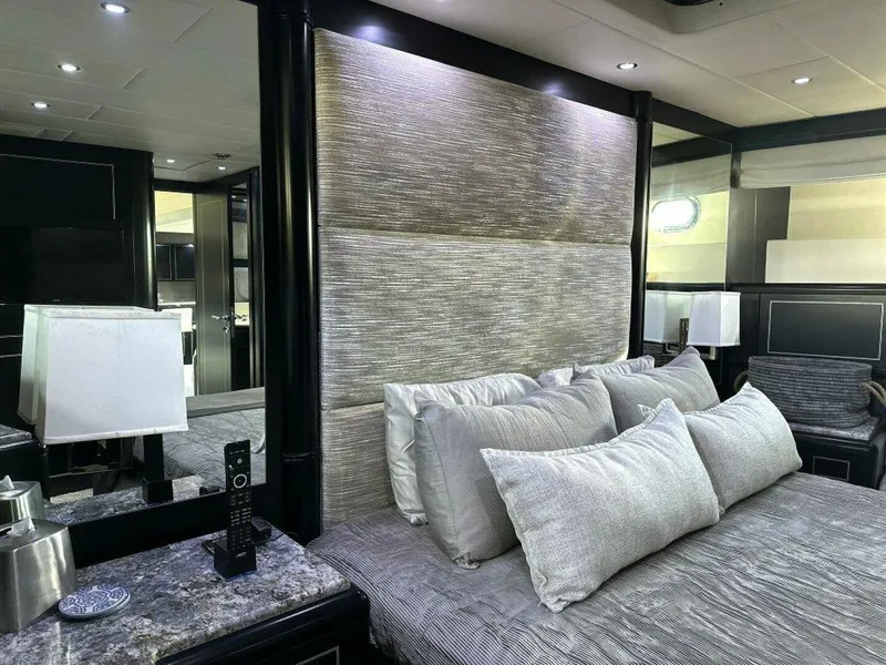 Slide: The Image of Mangusta 80 Payback - Stateroom 2007 80 Mangusta Motor Yacht Payback - 4955449