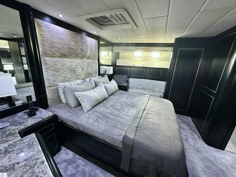 Slide: The Image of Mangusta 80 Payback - Stateroom 2007 80 Mangusta Motor Yacht Payback - 4955451