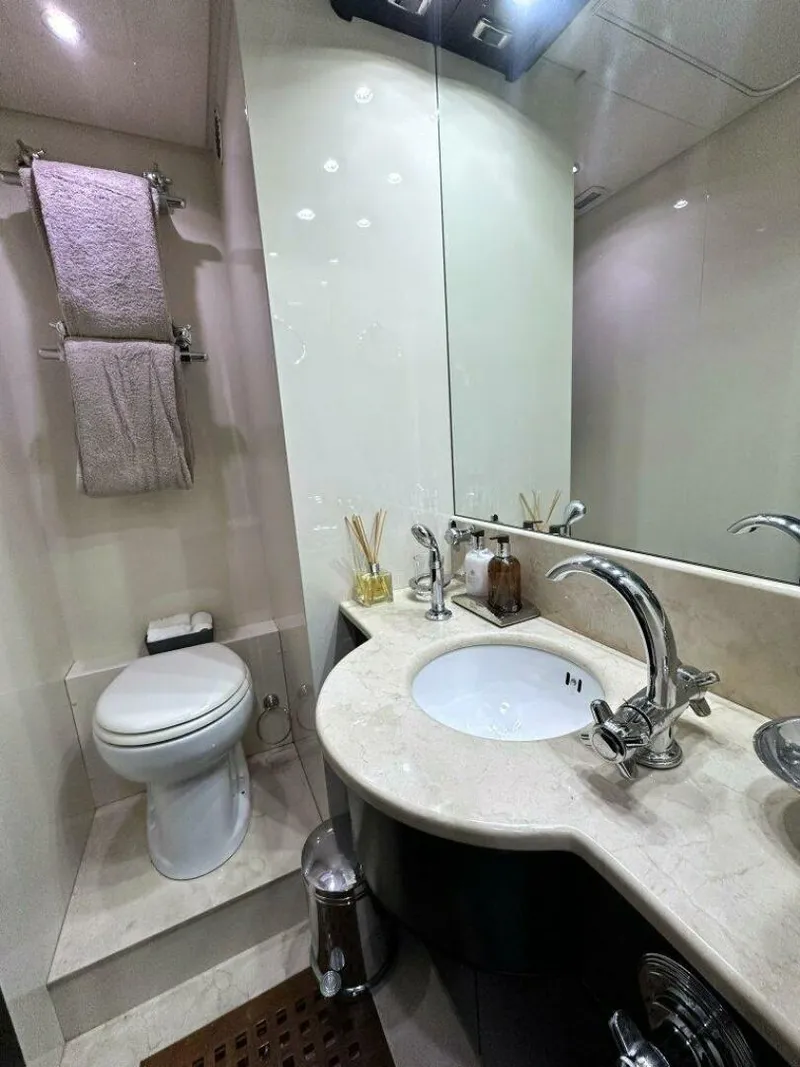 Slide: The Image of Mangusta 80 Payback - Head 2007 80 Mangusta Motor Yacht Payback - 4955801