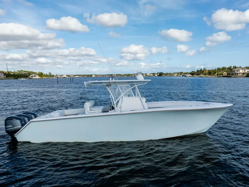 Slide: The Image of SeaHunter 33 Bloodline - Exterior Profile 2018 SeaHunter 33 Center Console Bloodline - 4955886