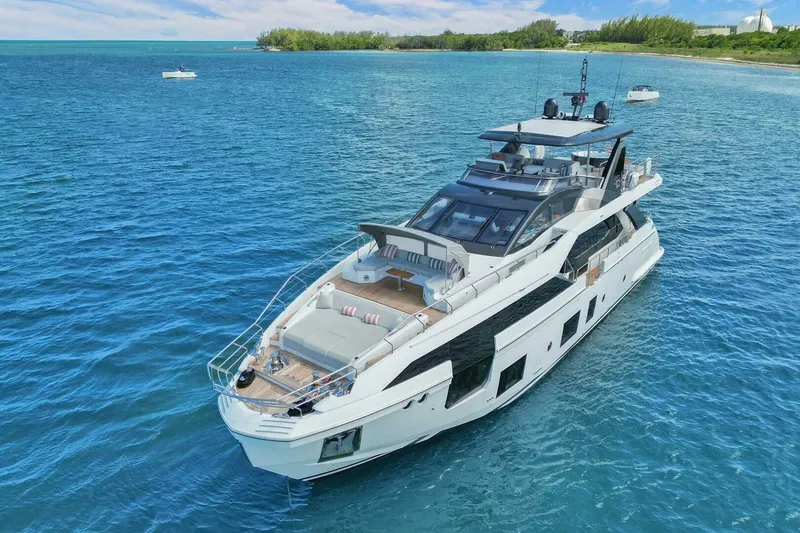 Slide: The Image of Azimut Grande 27 METRI 2020 - 4956039