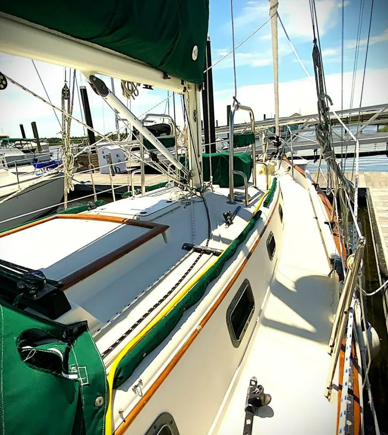 Slide: The Image of Pacific Seacraft 34 1994 - 4956406