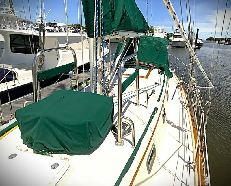 Slide: The Image of Pacific Seacraft 34 1994 - 4956404