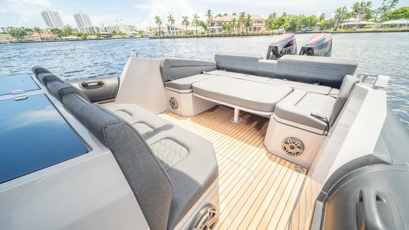 Slide: The Image of 2025 38 Skipper NC Center Console - 4957275