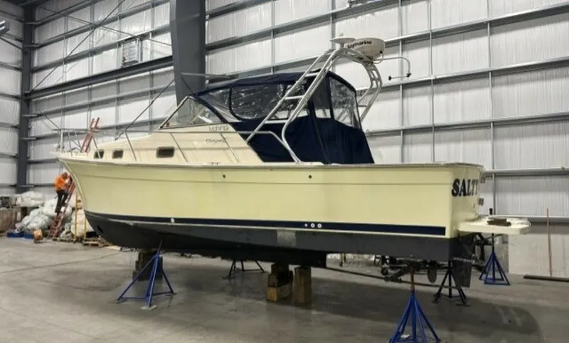 The Image of Mainship Pilot 2005 - 6134404
