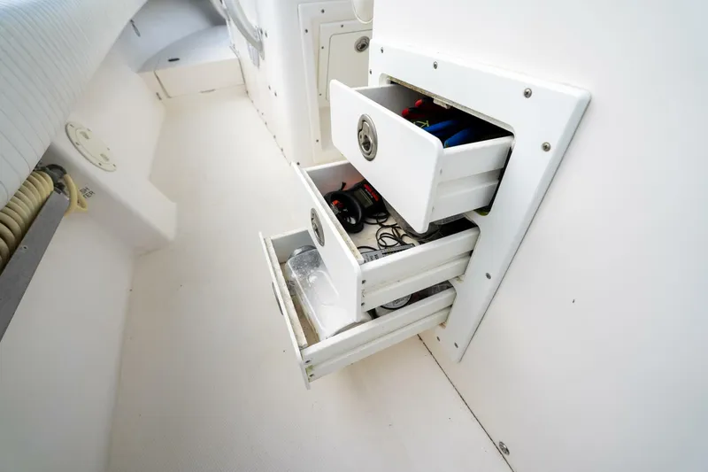 Slide: The Image of Regulator Marine 32 2003 - 5280588