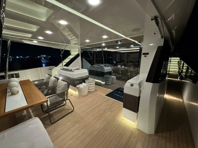 Slide: The Image of Pearl 95 2023 - 4958707