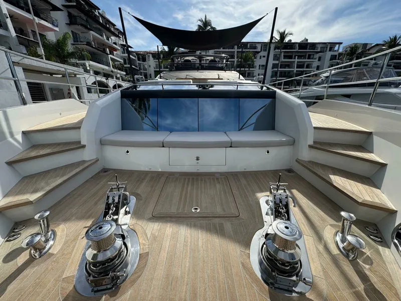 Slide: The Image of Pearl 95 2023 - 4958710