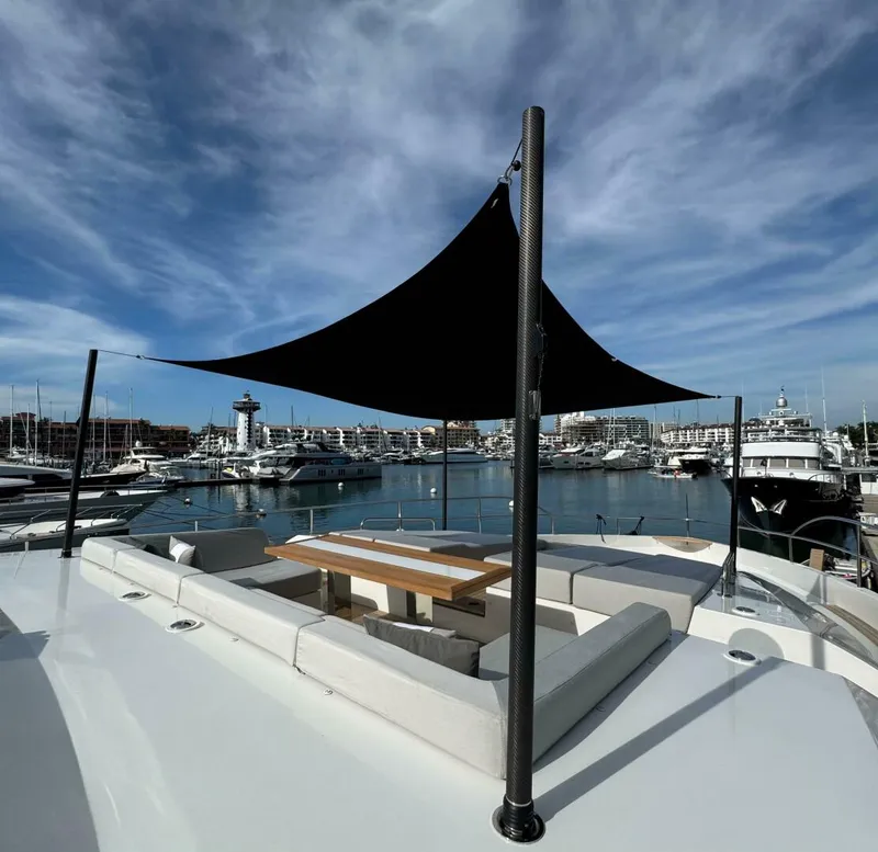 Slide: The Image of Pearl 95 2023 - 4958711