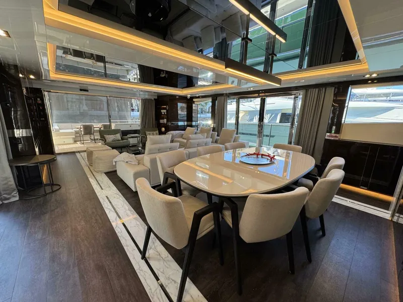 Slide: The Image of Pearl 95 2023 - 4958721