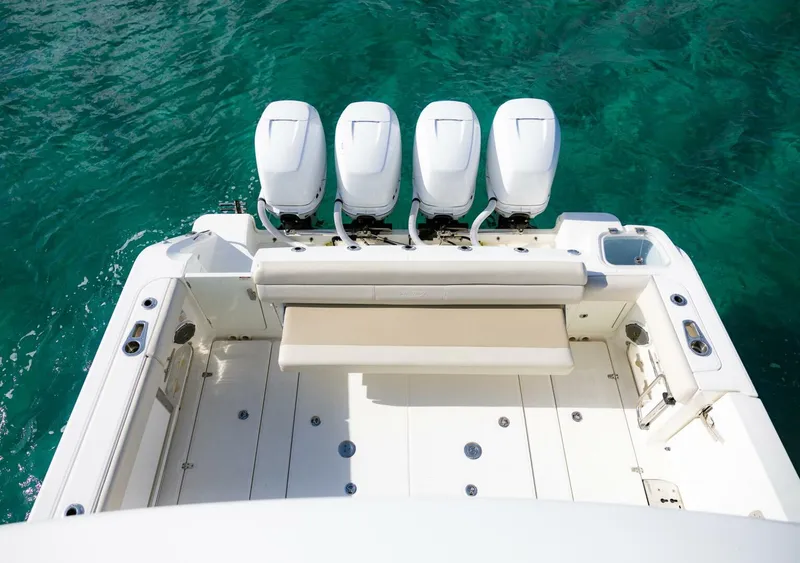 Slide: The Image of Boston Whaler 42 2017 - 5102404