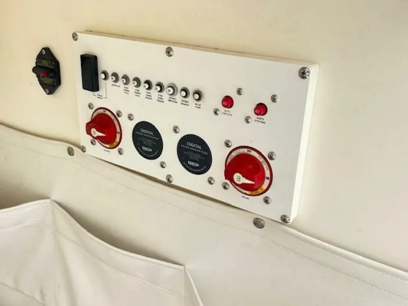 Slide: The Image of Wellcraft 262 F CC 2019 - 4959089