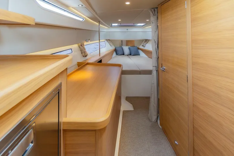 Slide: The Image of Nimbus W11 2025 - 5393196