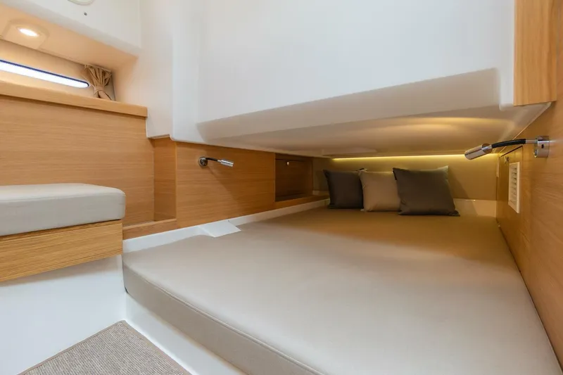 Slide: The Image of Nimbus W11 2025 - 5393186