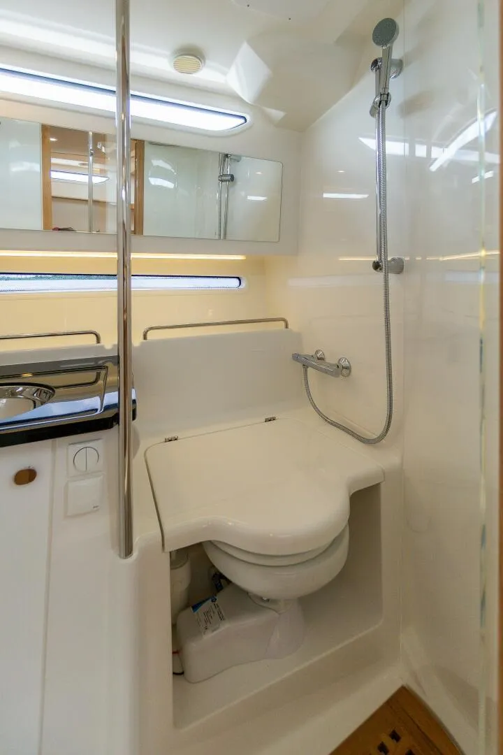 Slide: The Image of Nimbus W11 2025 - 5393189