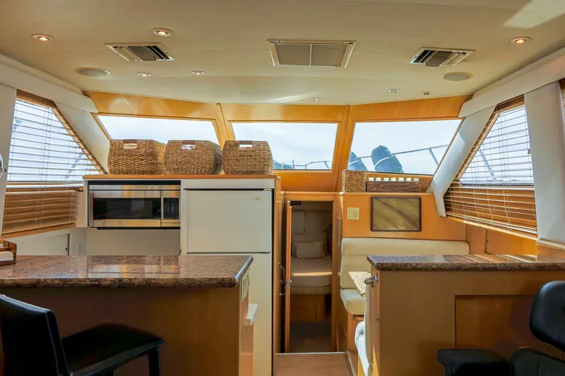 Slide: The Image of 1998 Hatteras 52 Sport Deck Querencia - 4961262