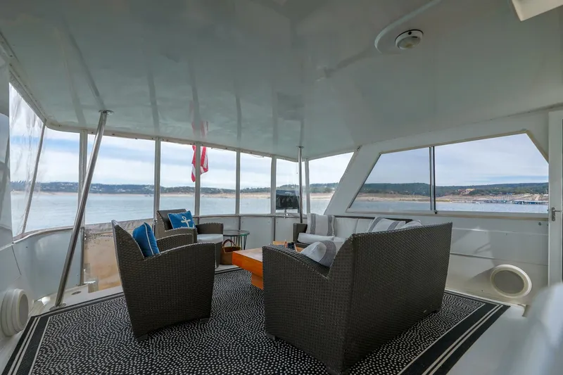 Slide: The Image of 1998 Hatteras 52 Sport Deck Querencia - 4961263